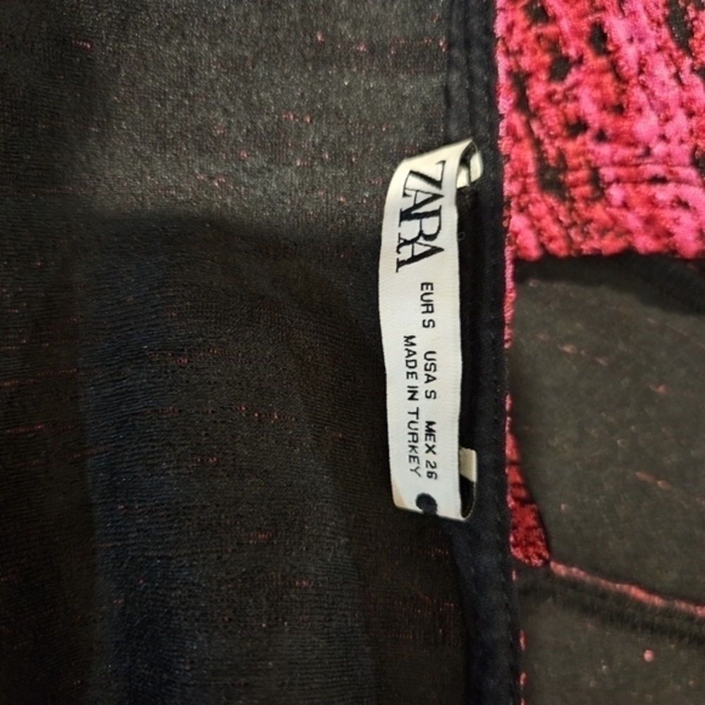 Zara Cropped Tank Top‎ - Picture 5 of 5